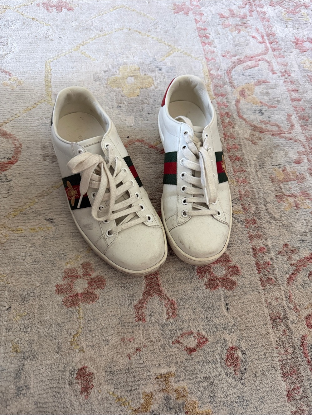 Gucci White Leather Sneakers with Green & Red Web Stripe
